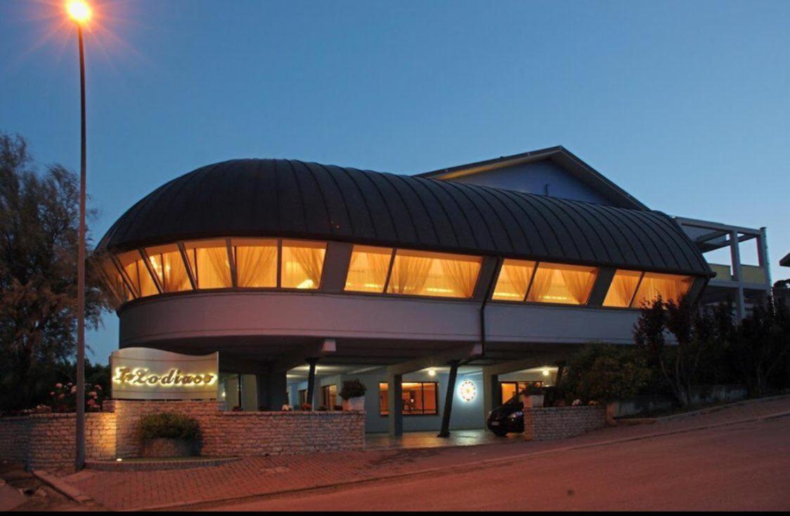 Hotel Lo Zodiaco Oppido Lucano Buitenkant foto